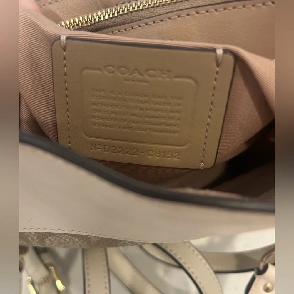 Coach Cammie Chain Bucket Bag in Light Khaki/Chalk - Picture 13 of 16